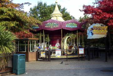 Hang out at Desert Chase