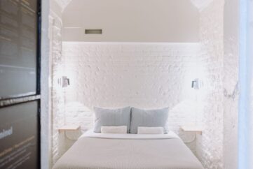 Visit Saintlo Ottawa Jail Hostel